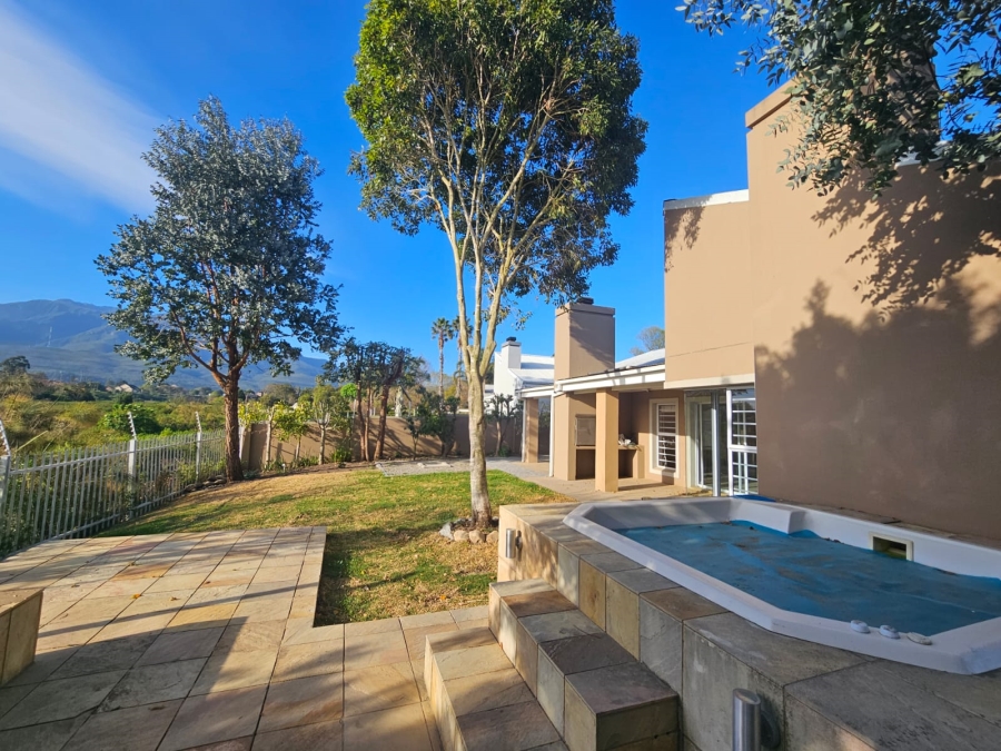 3 Bedroom Property for Sale in Dormehls Drift Western Cape